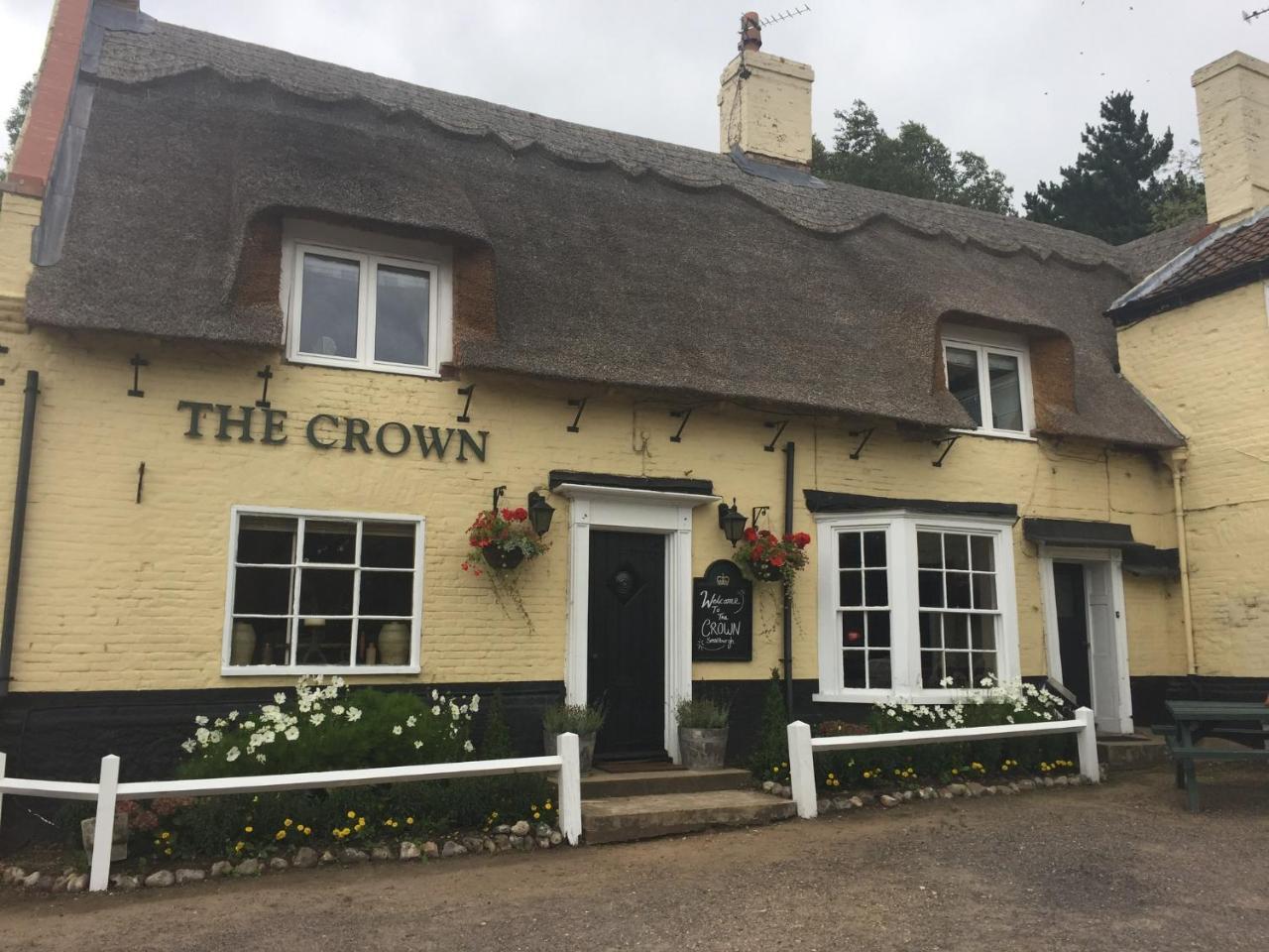 The Crown Inn Smallburgh Экстерьер фото